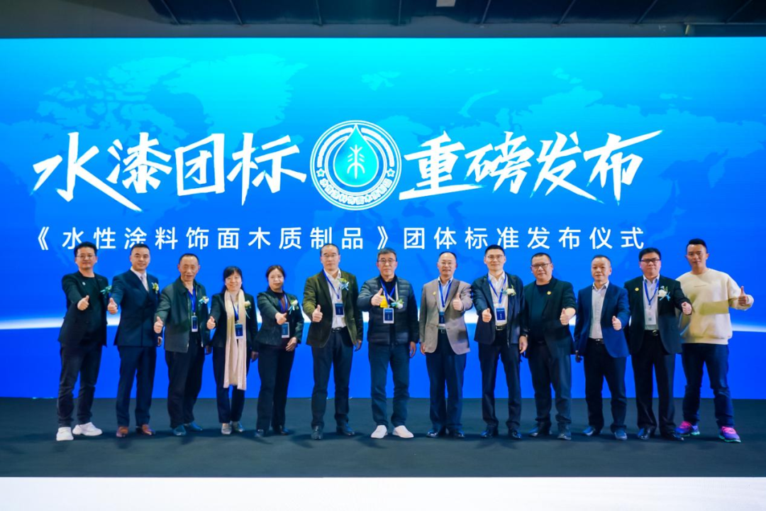 百得勝 “水漆工藝 + 智能制造” 雙驅(qū)動(dòng)，加盟搶占全屋定制財(cái)富先機(jī)